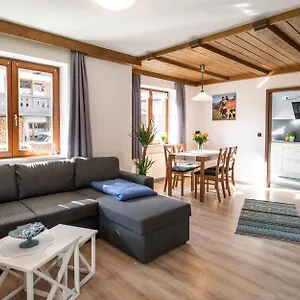Apartment Neu! Sonnige Terrassen-ferienwohnung In Den Bergen, Bad Hindelang